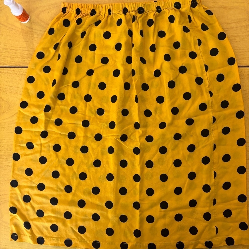 vintage polka dot yellow skirt , waist stretch *handmade* looking for best offer